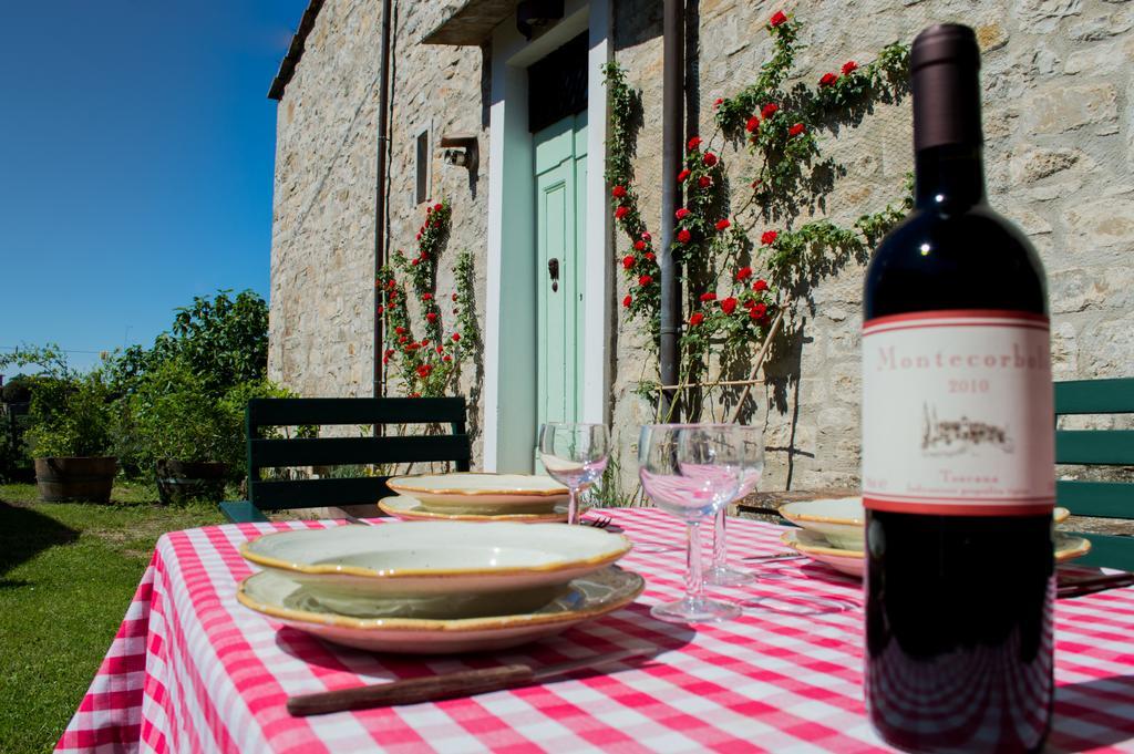 Agriturismo Montecorboli Barberino di Val dʼElsa Exterior foto